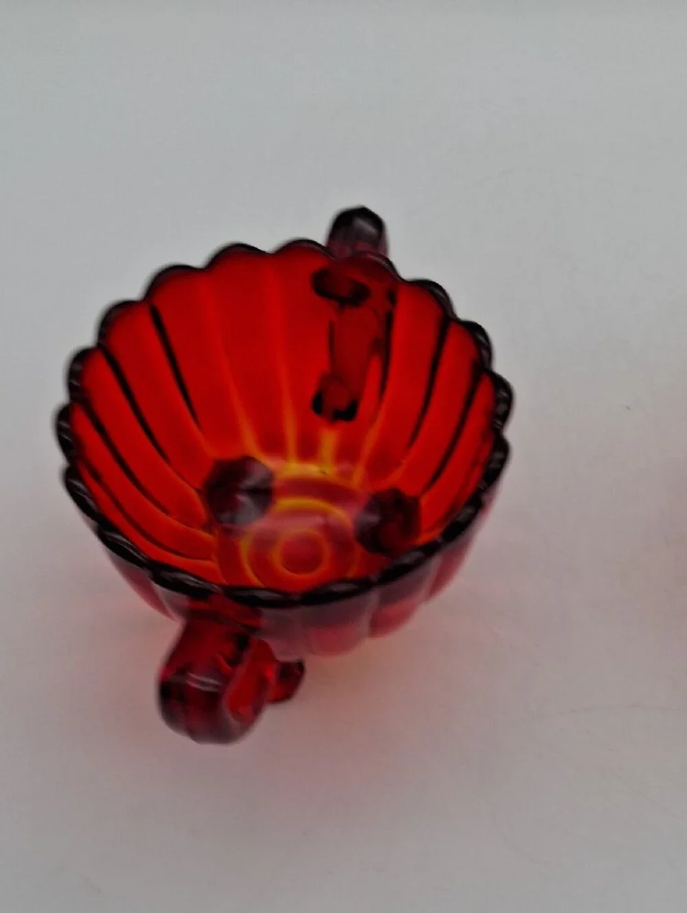 Red Glass Creamer and Sugar Set - Elegant Ruby Tone